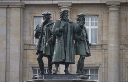 Denkmal auf dem Goethe Platz - FrankfurtFrankfurt am Main