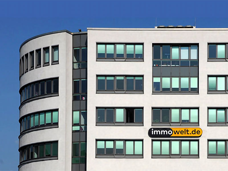 Eine Aussenaufnahme des Gebäudes der immowelt Hamburg GmbH